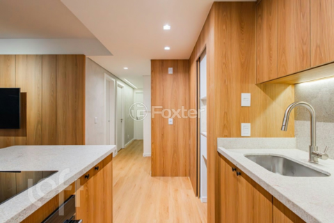 Image 3 - 999094