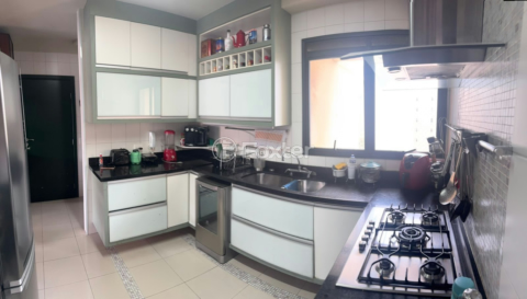 Image 3 - 999296