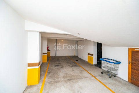 Image 35 - 999365