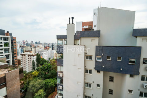 Image 19 - 999365
