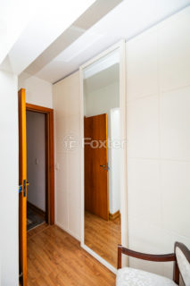 Image 23 - 999365