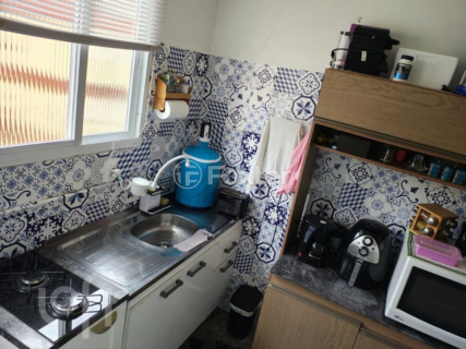 Image 9 - 999446