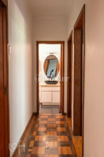 Image 8 - 999483