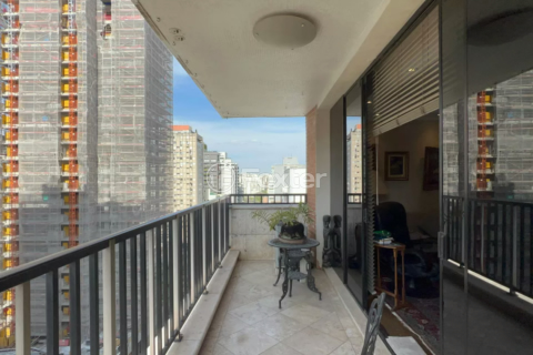 Image 35 - 999496