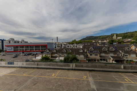 Image 3 - 999499