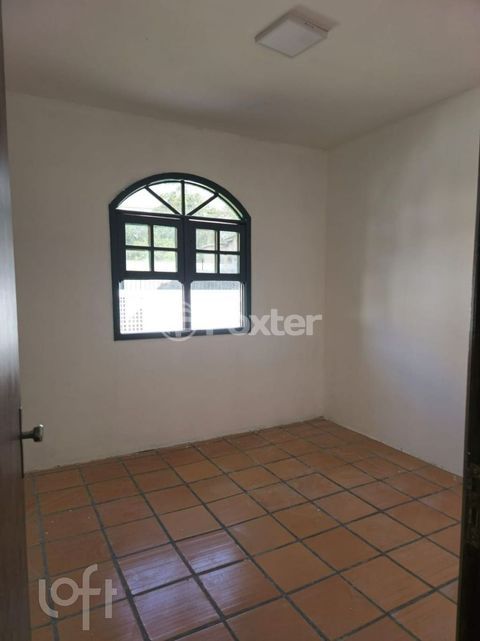 Image 8 - 999509