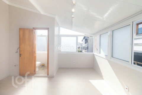 Image 3 - 999542