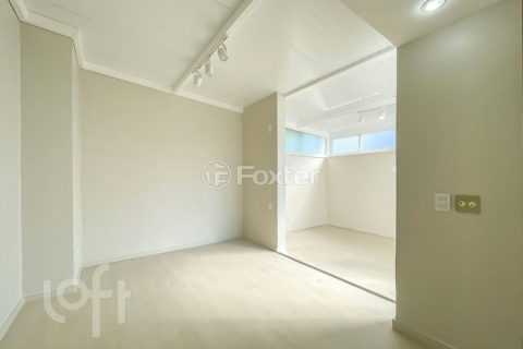 Image 3 - 999542