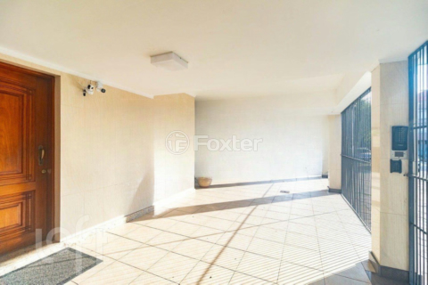 Image 21 - 999612