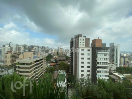 Image 10 - 999617