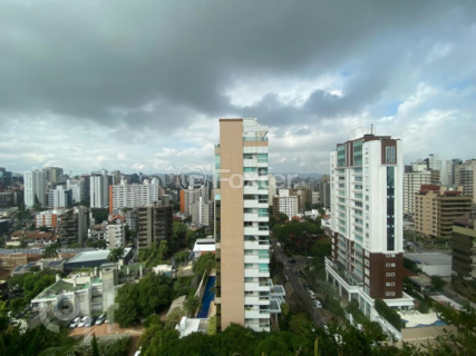 Image 11 - 999617