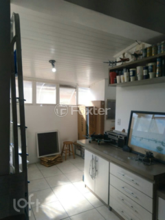 Image 11 - 999672