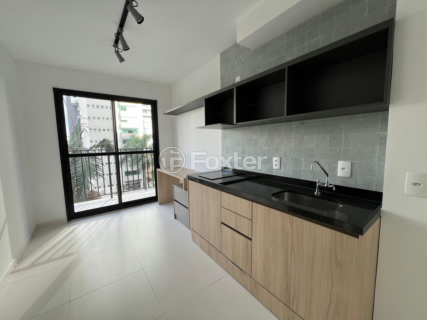 Image 3 - 999711