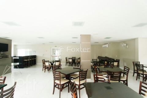 Image 4 - 999758