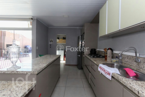 Image 6 - 999902